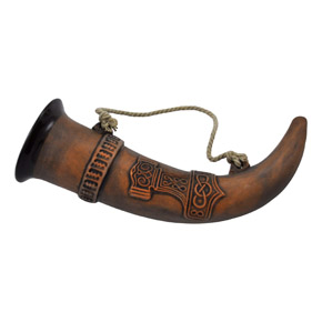 Wikinger-Trinkhorn aus Ton mit Thors Hammer